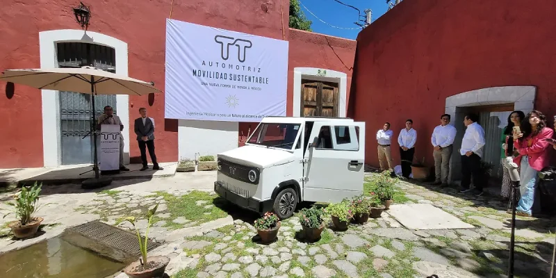 La Voz Del Pueblo