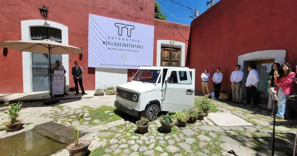La Voz Del Pueblo